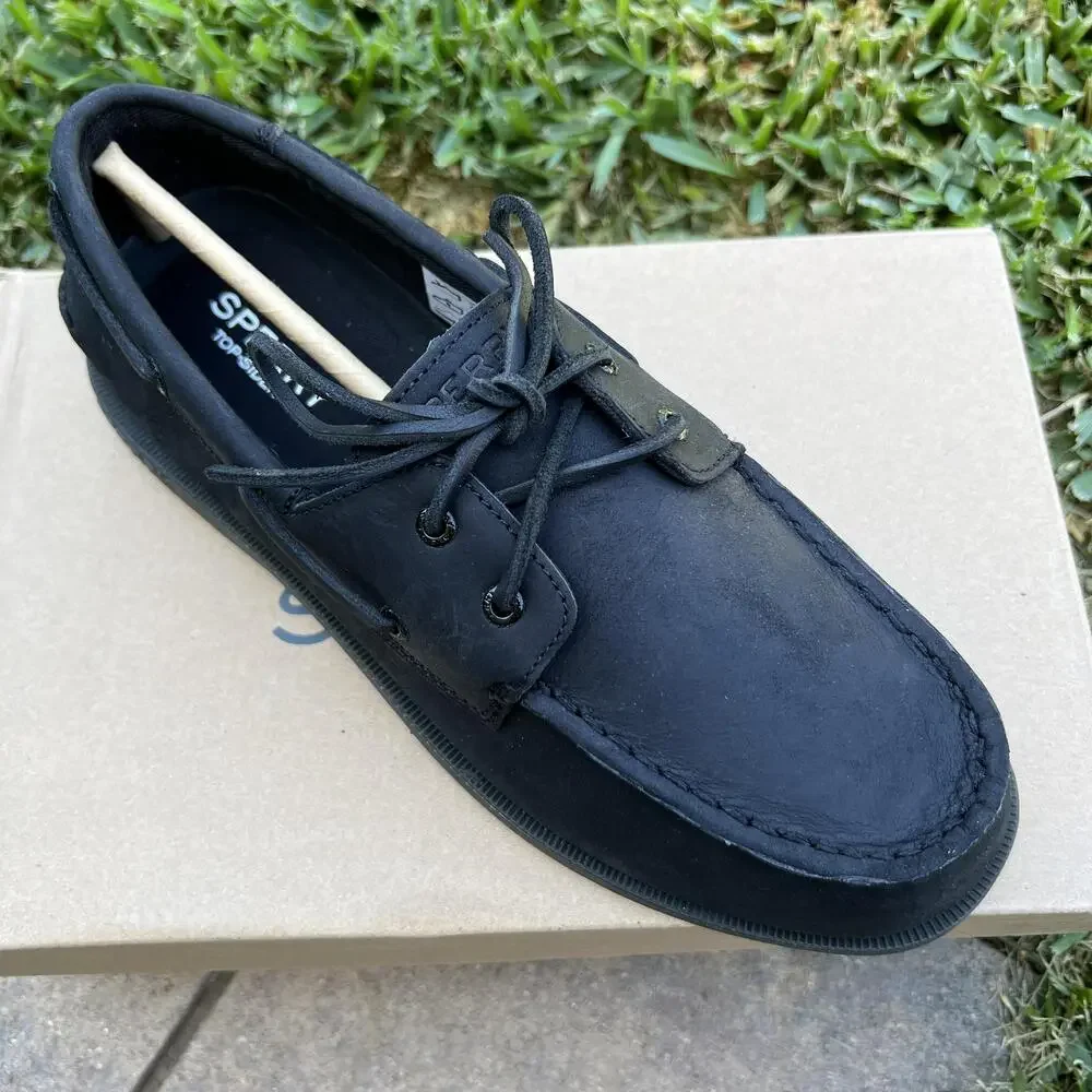 SPERRY brand style